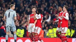 仅展现了球 仅展现了球